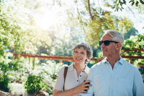 Older couple enjoying the outdoors with Macular Degeneration